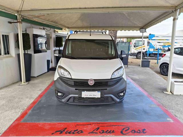 Fiat Doblo Dobl� 1.6 MJT 105CV Cargo Maxi Lounge 3 POSTI - foto 2 di 4