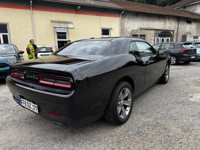 Dodge Challenger COUPE' usato a OMEGNA
