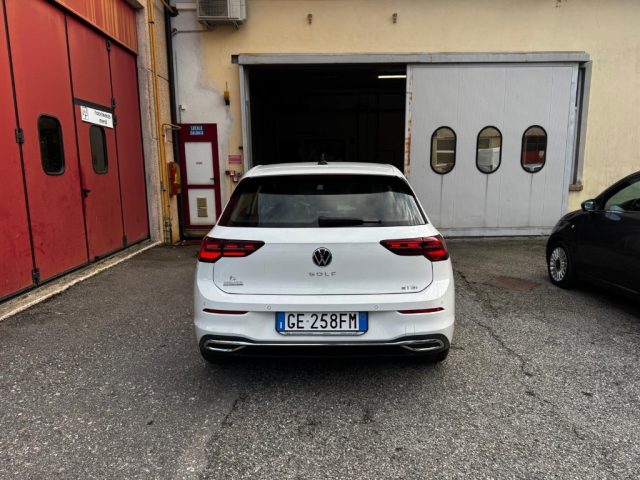 Volkswagen Golf 1.5 eTSI 150 CV EVO ACT DSG Style usato a OMEGNA