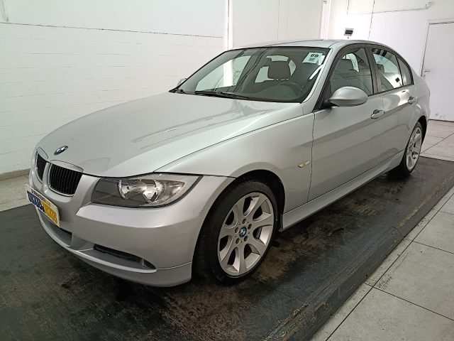 BMW 320 Serie 3 E90 Berlina - d Eletta usato a PESCARA