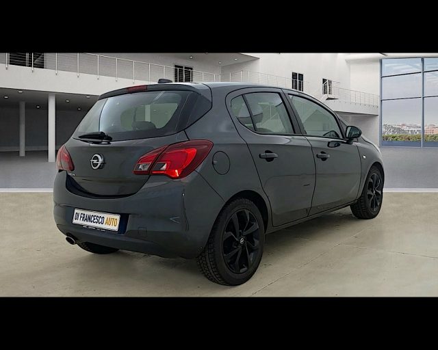 Opel Corsa 5p 1.4 b-Color 75cv - foto 3 di 4