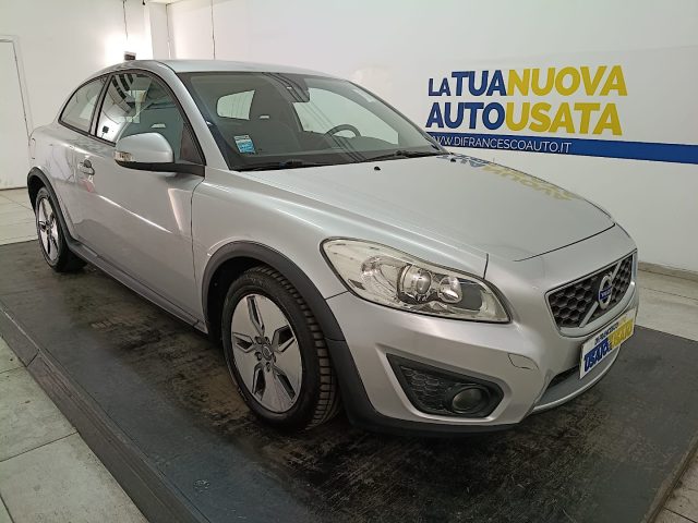 Volvo C30 1.6d drive Momentum 109cv - foto 3 di 4