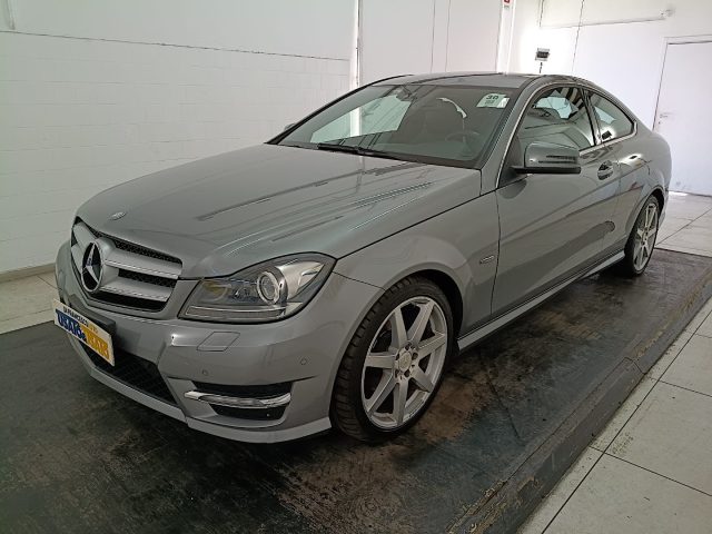 Mercedes-Benz E 220 C Coup cdi (be) Avantgarde usato a PESCARA