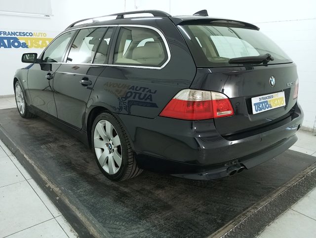BMW 530 xd Touring Futura c/pelle - foto 2 di 4