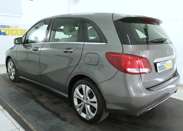 Mercedes-Benz B 220 Sport 4matic auto - foto 2 di 4