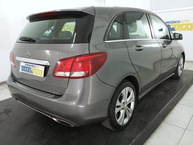 Mercedes-Benz B 220 Sport 4matic auto - foto 4 di 4