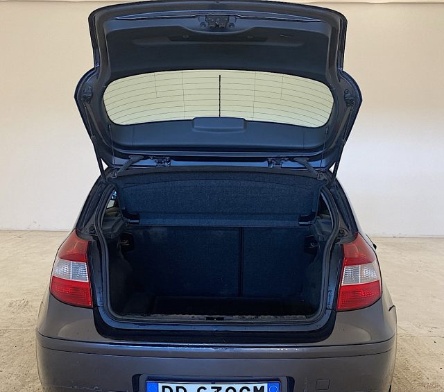 BMW 118 i Attiva - foto 4 di 4