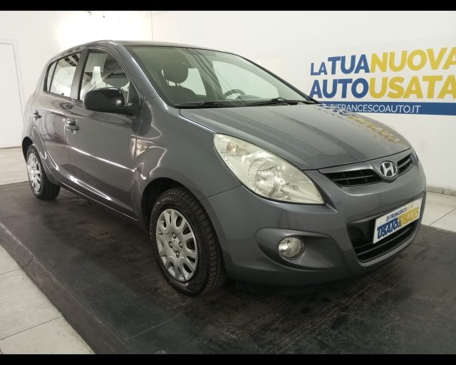 Hyundai i20 5p 1.2 Classic Gpl - foto 2 di 4