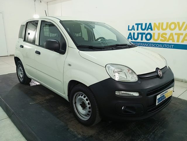 Fiat Panda van 1.0 hybrid Pop 70cv 2p.ti serie 4 E6d, del 2021, 82.591 km, in vendita a Pescara (PE)