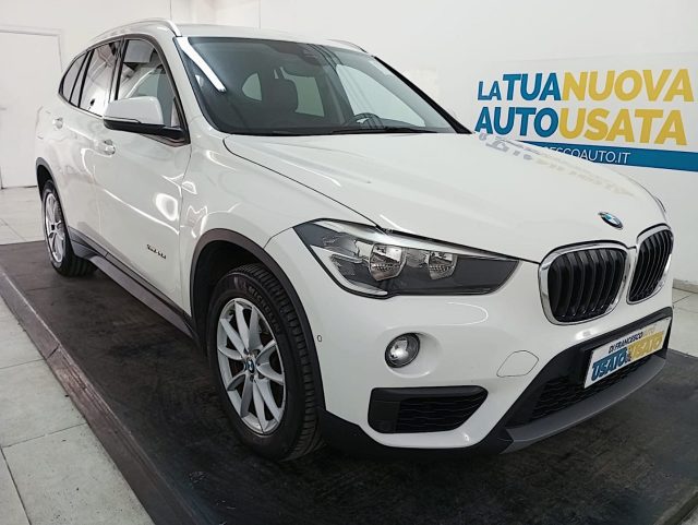 BMW X1 xdrive20d Business auto - foto 4 di 4