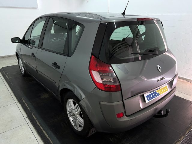 Renault Scenic 1.9 dCi Luxe Privil�ge 120cv - foto 2 di 4