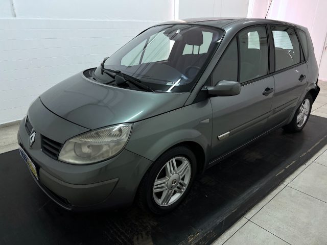 Renault Scenic 1.9 dCi Luxe Privil�ge 120cv - foto 1 di 4