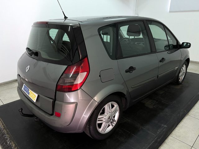 Renault Scenic 1.9 dCi Luxe Privil�ge 120cv - foto 4 di 4