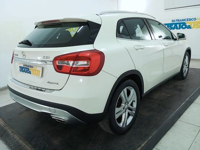 Mercedes-Benz GLA 200 d (cdi) Sport 4matic auto - foto 4 di 4