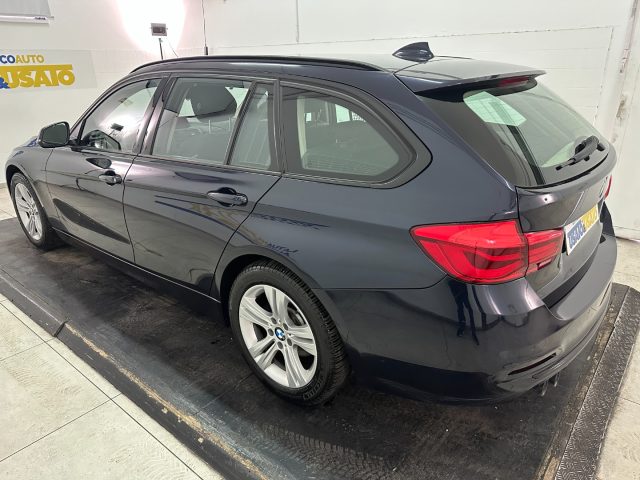 BMW 320 d xDrive Touring Sport Aut. - foto 2 di 4