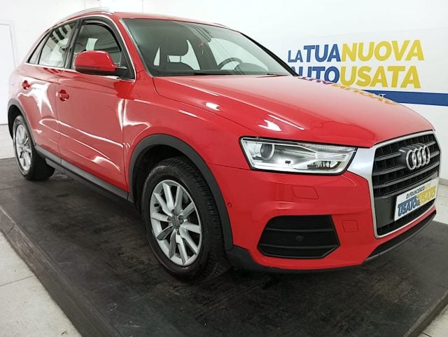 Audi Q3 2.0 tdi Business 150cv usato a PESCARA