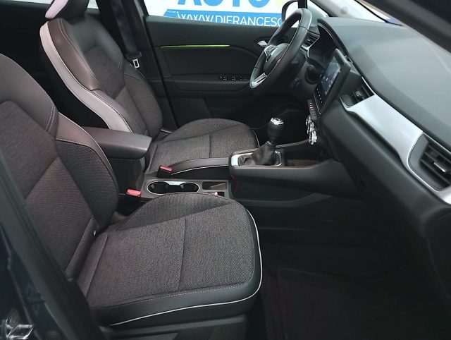 Renault Captur 1.3 tce Intens 140cv fap, del 2023, 152.477 km, in vendita a Pescara (PE)