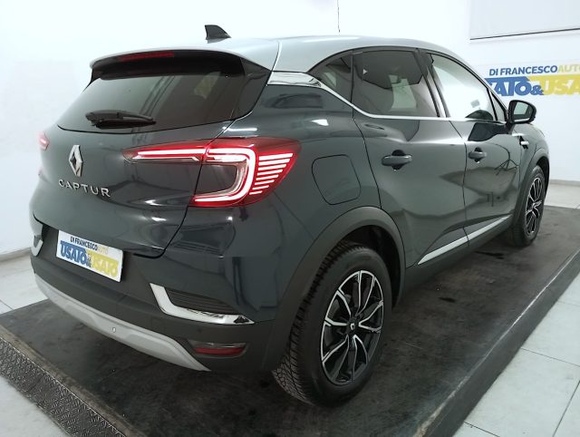 Renault Captur 1.3 tce Intens 140cv fap - foto 4 di 4