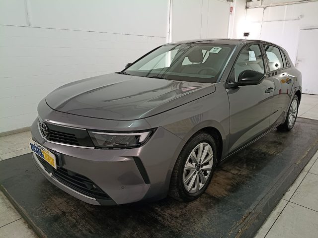 Opel Astra 1.2 t Edition s&s 110cv usato a PESCARA