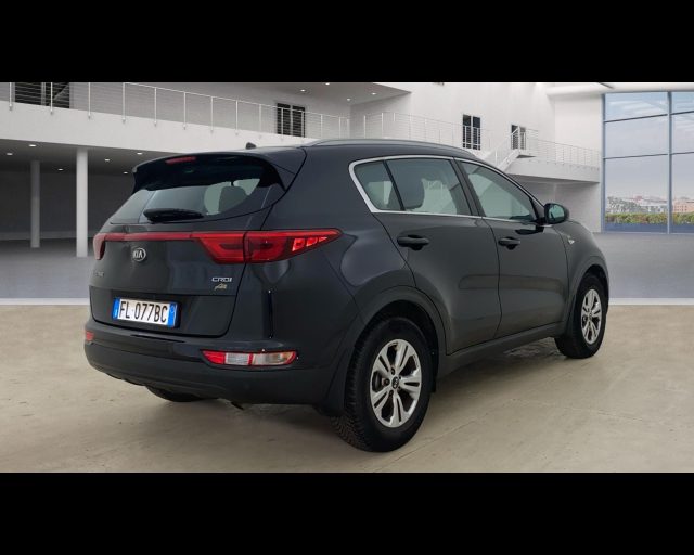 Kia Sportage 1.6 gdi Active 2wd 132cv - foto 3 di 4