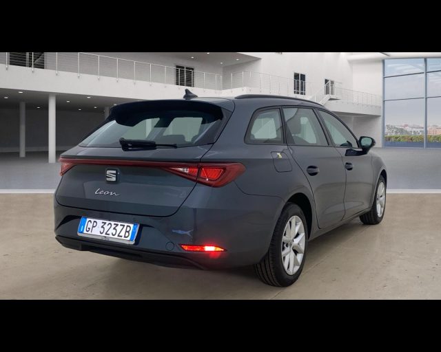 SEAT Leon Sportstourer 2.0 tdi Style 115cv - foto 3 di 4