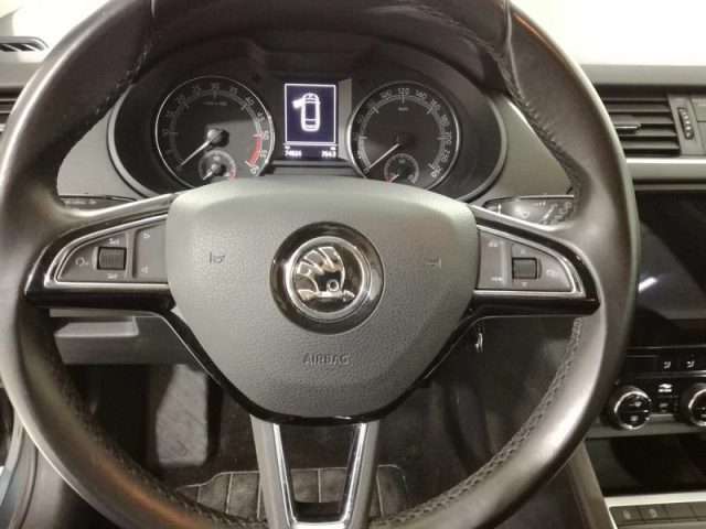 Skoda Octavia Wagon 1.6 tdi Executive 115cv - foto 4 di 4