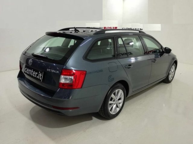 Skoda Octavia Wagon 1.6 tdi Executive 115cv - foto 3 di 4