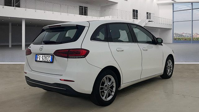 Mercedes-Benz B 180 d Sport Extra auto - foto 3 di 4