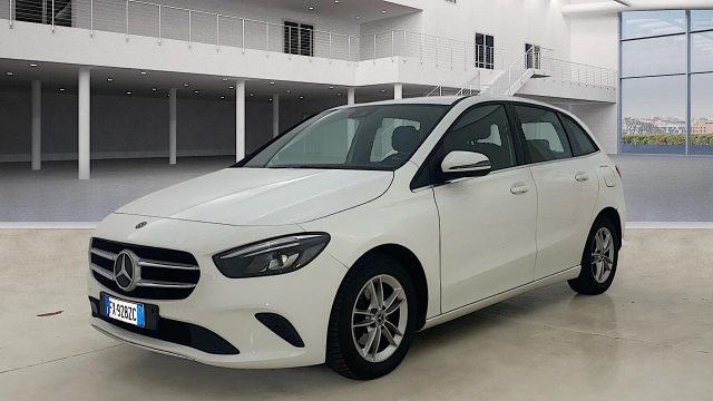 Mercedes-Benz B 180 d Sport Extra auto usato a PESCARA