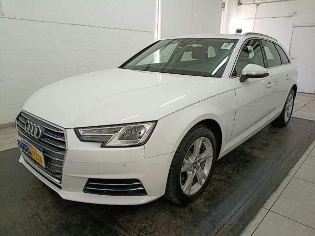 Audi A4 Avant 30 2.0 tdi Business Sport 122cv s-tronic my, del 2018, 187.742 km, in vendita a Pescara (PE)
