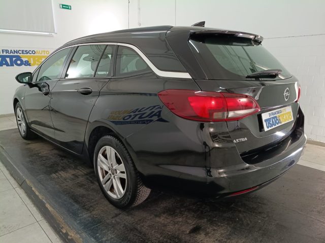 Opel Astra Sports Tourer 1.6 cdti Elective 136cv auto - foto 3 di 4