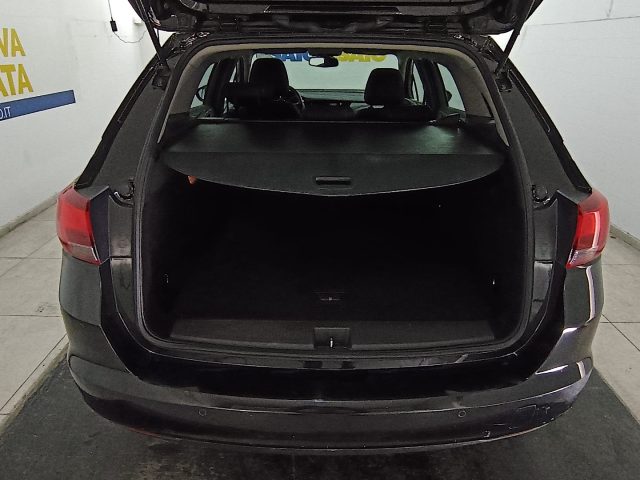 Opel Astra Sports Tourer 1.6 cdti Elective 136cv auto - foto 4 di 4