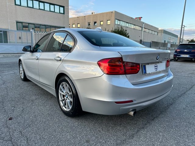 BMW 320 d Business aut. 184cv - foto 4 di 4