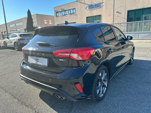 Ford Focus 1.0 EcoBoost Hybrid 125 CV 5p. ST-Line - foto 3 di 4