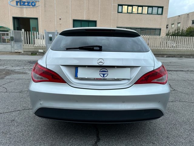 Mercedes-Benz CLA 180 d Shooting Brake Automatic - foto 4 di 4