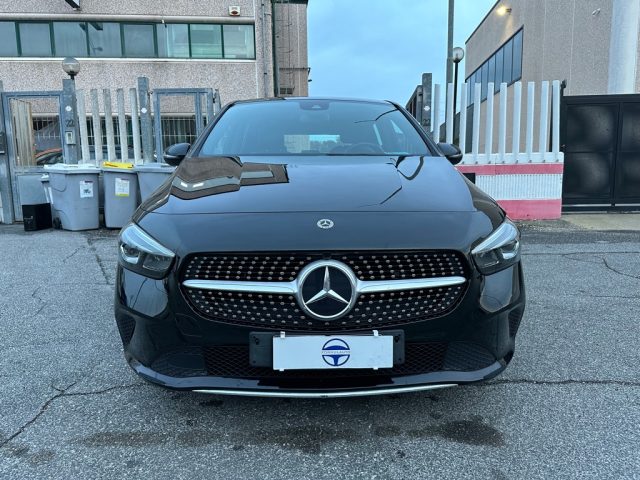 Mercedes-Benz B 250 e hybrid EQ Sport Plus - foto 2 di 4