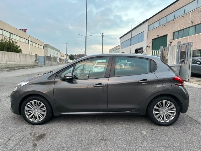 Peugeot 208 Allure BlueHDi 75cv 5 porte - foto 3 di 14