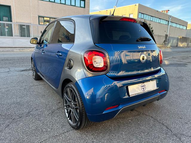 smart forFour 0.9 Turbo 90cv twinamic Brabus Style - foto 4 di 4