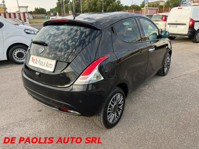 Lancia Ypsilon 1.0 FireFly 5 porte S&S Hybrid Gold Plus - foto 3 di 4