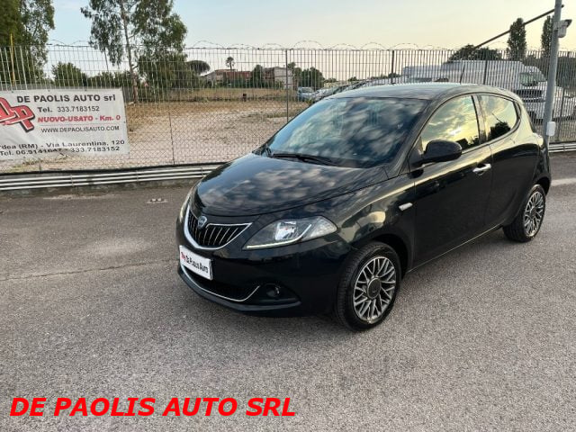 Lancia Ypsilon 1.0 FireFly 5 porte S&S Hybrid Gold Plus usato a ARDEA