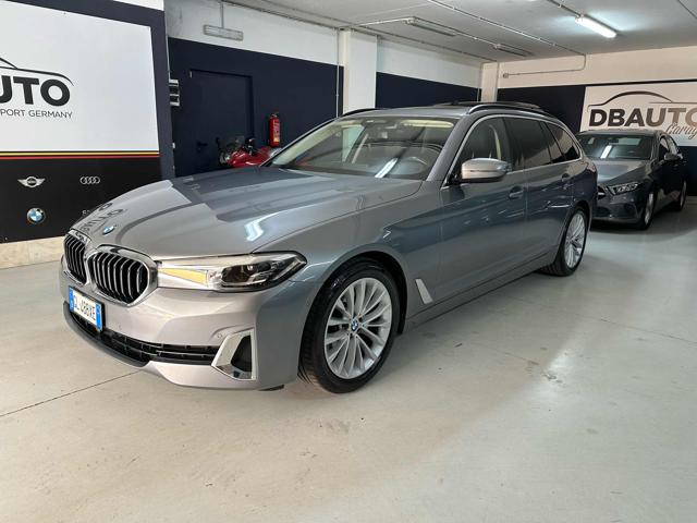 BMW 520 d 48V xDrive Touring Luxury LINE usato a ROMA
