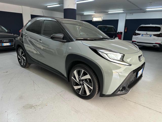 Toyota Aygo X 1.0 VVT-i 72 CV 5 porte Lounge Air S-CVT - foto 3 di 4