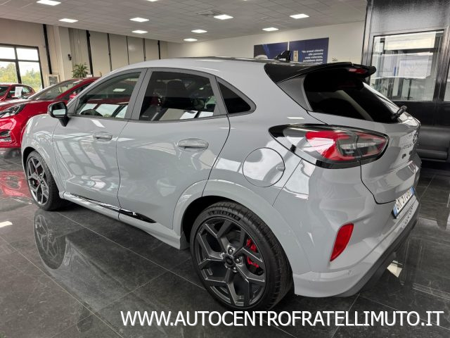 Ford Puma 1.5 EcoBoost 200 CV S&S ST, del 2023, 5.800 km, in vendita a Medesano (PR)
