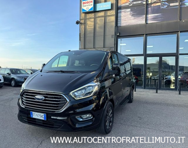 Ford Tourneo Custom 320 2.0 TDCi 170CV aut. PL Titanium usato a MEDESANO
