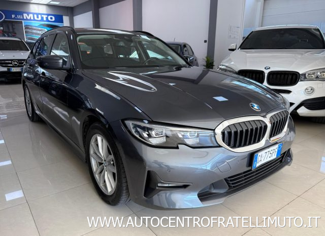 BMW 318 d Touring Business Advantage aut. - foto 3 di 4