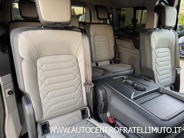 Ford Tourneo Custom 320 2.0 EcoBlue 170CV aut. AWD PC Titanium X, del 2024, 45.900 km, in vendita a Medesano (PR)