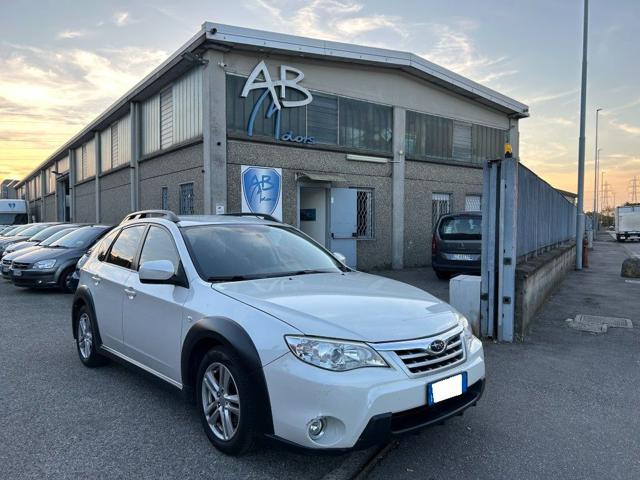 Subaru Impreza XV 2.0R Trend *4X4* *AUTOMATICA*, del 2014, 167.958 km, in vendita a San Giuliano Milanese (MI)