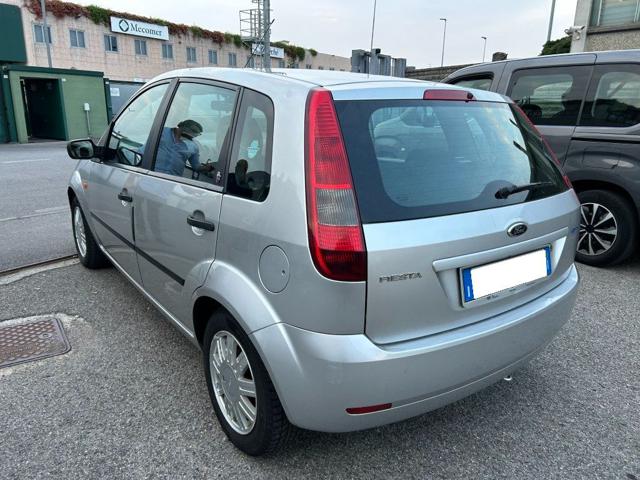 Ford Fiesta 1.2 16V 5p. Ghia *OK NEOPATENTATI* *FINANZIABILE* - foto 3 di 4