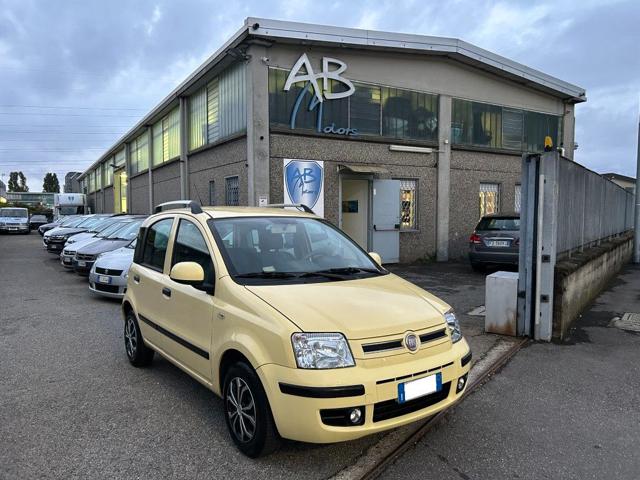 Fiat Panda 1.2 *EURO 5* *FINANZIABILE* *OK NEOPATENTATI*, del 2010, 132.921 km, in vendita a San Giuliano Milanese (MI)