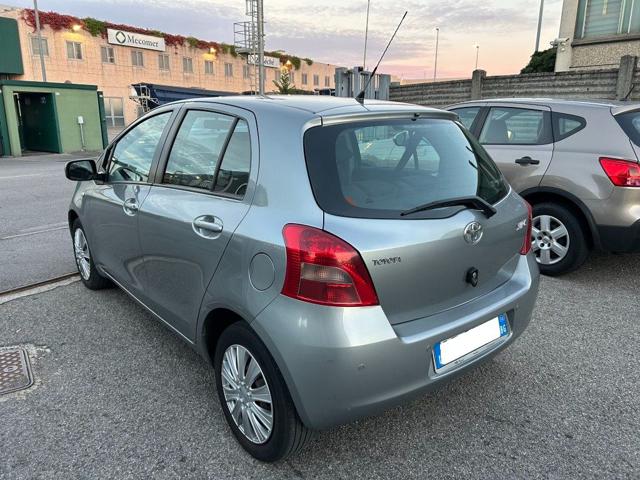 Toyota Yaris 1.3 5 porte Sol *OK NEOPATENTATI* *FINANZIABILE* - foto 3 di 4